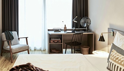 Bold Single Room