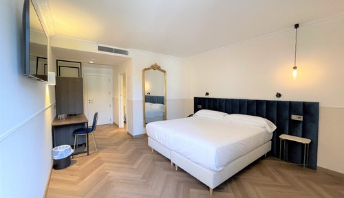 Junior Double Room