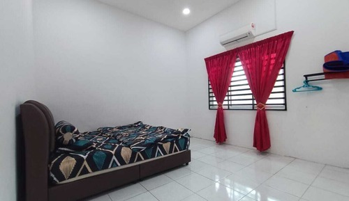 Room, Private Bathroom