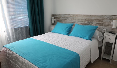 Classic Double Room (BLUE TIFFANY)