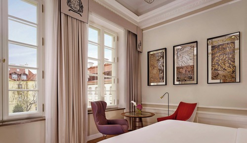 Junior Suite, 1 King Bed