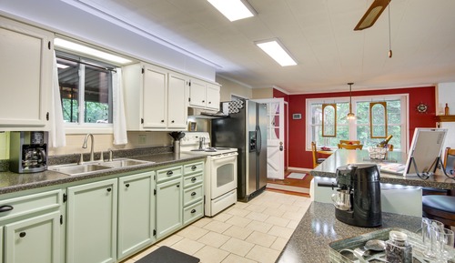 House (2 Bedrooms)