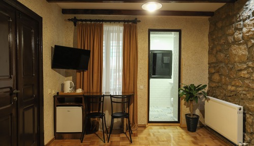 Standard Double Room, 1 Queen Bed, Garden View