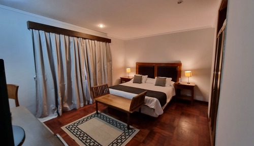 Standard Room, 1 King Bed