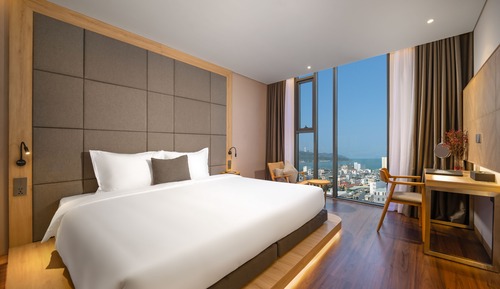 Deluxe Double Room, City View