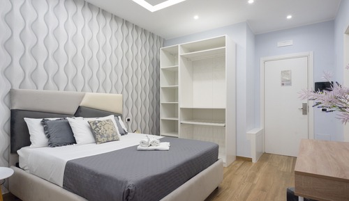 Design Room, 1 Bedroom, Ensuite, Courtyard View