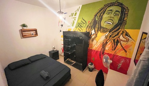Standard Room (4)