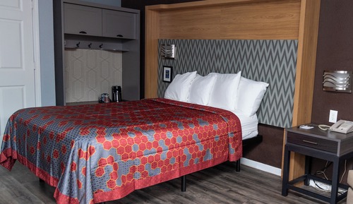 Basic Single Room, 1 Queen Bed, Accessible, Non Smoking