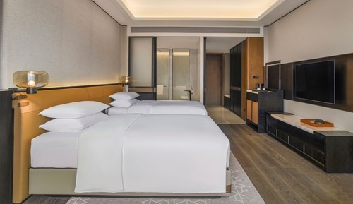 Deluxe Room, 2 Double Beds, City View