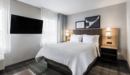 Studio Suite, 1 Queen Bed, Accessible, Kitchen (Communications)