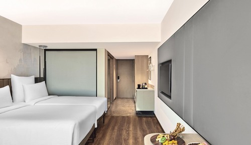 Executive Twin Bed Room With Cocktail Hours, Short Eats & 20% OFF On F&B And Spa