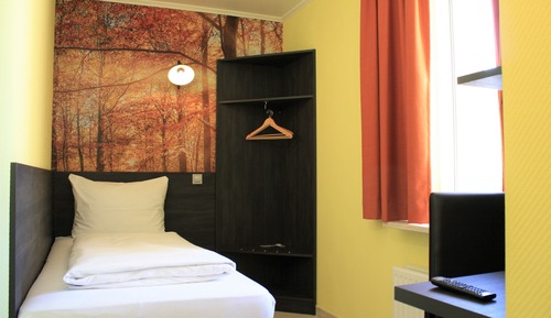 Economy Single Room