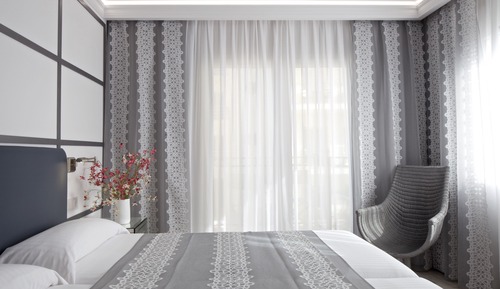 Triple Room, Pool View (or Natural Solarium view)