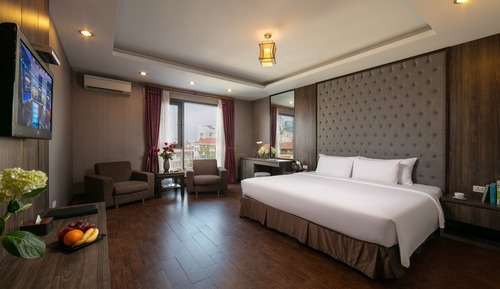 Suite, City View