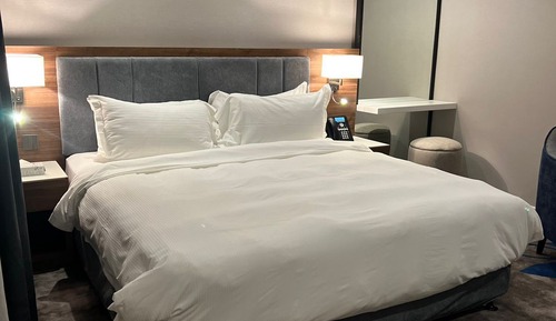 Junior Suite, 1 King Bed, Sea View
