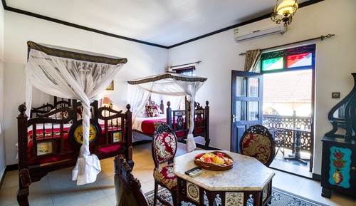 Triple Room with Balcony and Sea view