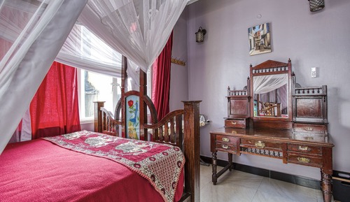 Freddie Mercury Apartment with Balcony and City view