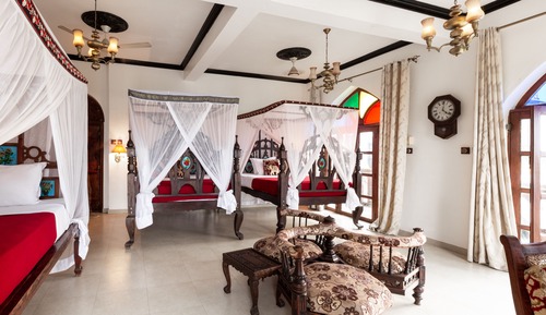 Family Room with Balcony and Sea view
