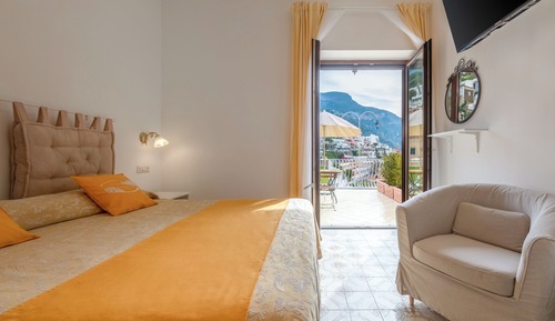 Honeymoon Room