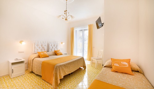 Triple Room