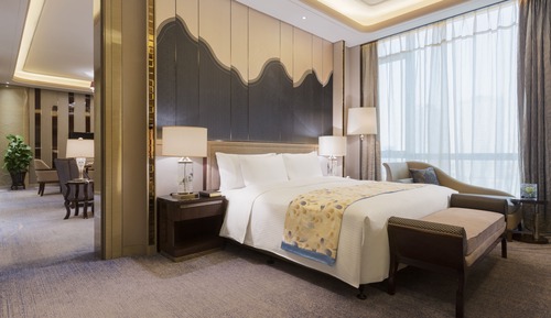 Deluxe Room, 1 King Bed