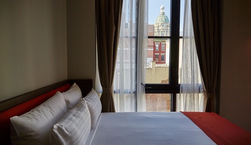 Room, 1 King Bed (City View or Courtyard View)