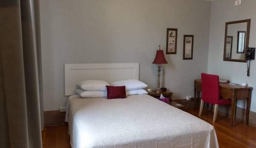 One Queen Bed, Private Bath