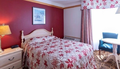 Standard Room, 1 Queen Bed