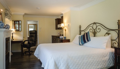 Signature Suite