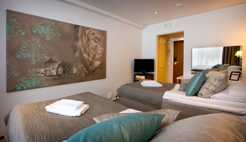 Economy Room