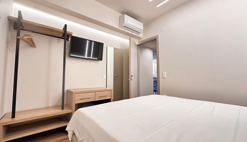 Deluxe Semi- Basement 2-Bedroom Apartment
