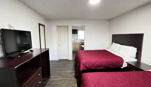 Deluxe Double Room, 2 Queen Beds, Non Smoking, Kitchenette
