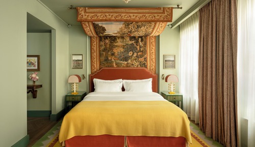 Prestige Room