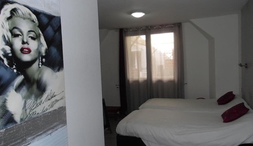 Comfort Twin Room