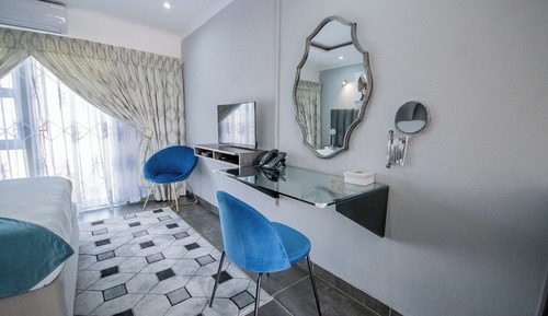 Superior Room with Bath