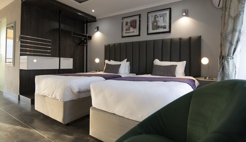 Deluxe Twin room with Shower