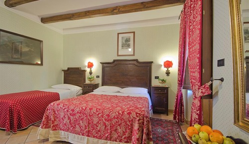 Basic Triple Room