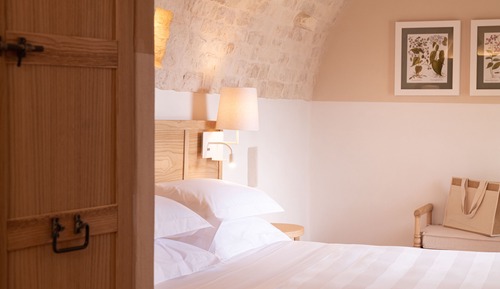 Executive Double Room, 1 King Bed, Patio, Partial Sea View