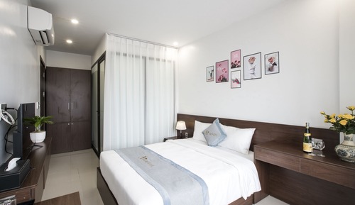 Premier Room