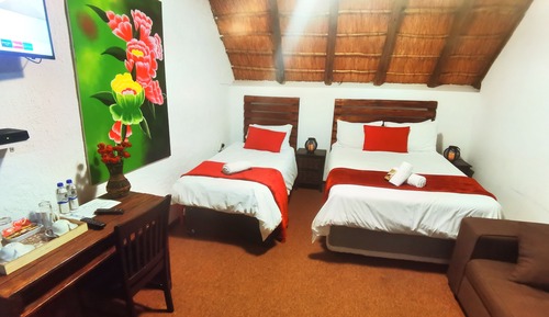 Deluxe Double or Twin Room