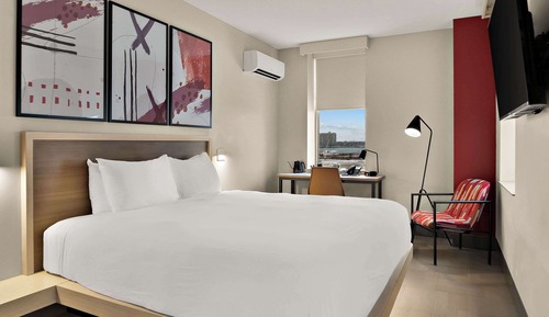 Standard Room, 1 King Bed, Non Smoking