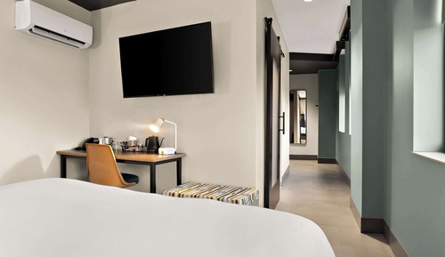 Standard Room, 1 King Bed, Non Smoking
