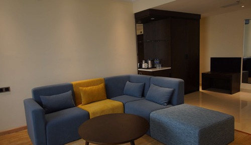 Deluxe Room, 1 King Bed, Non Smoking, Balcony