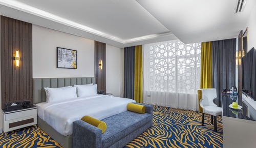 Superior Room, 1 King Bed