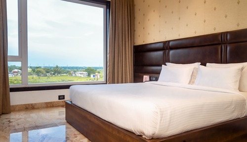 Superior Room, 1 King Bed