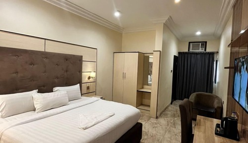 Premium Room