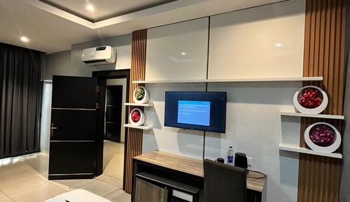 Premier Room
