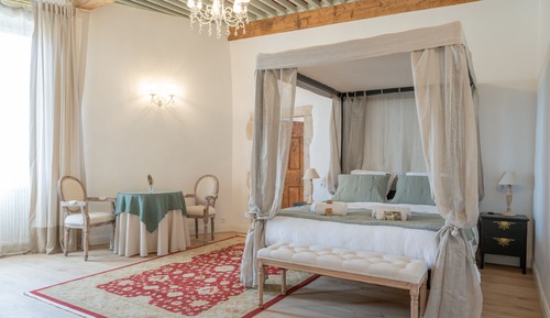 Romantic Double or Twin Room, Ensuite, Valley View