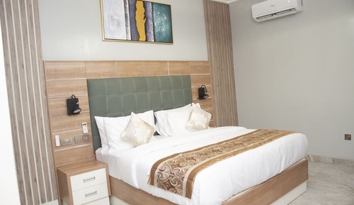 Royal Single Room