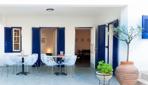 Apartment, Smoking